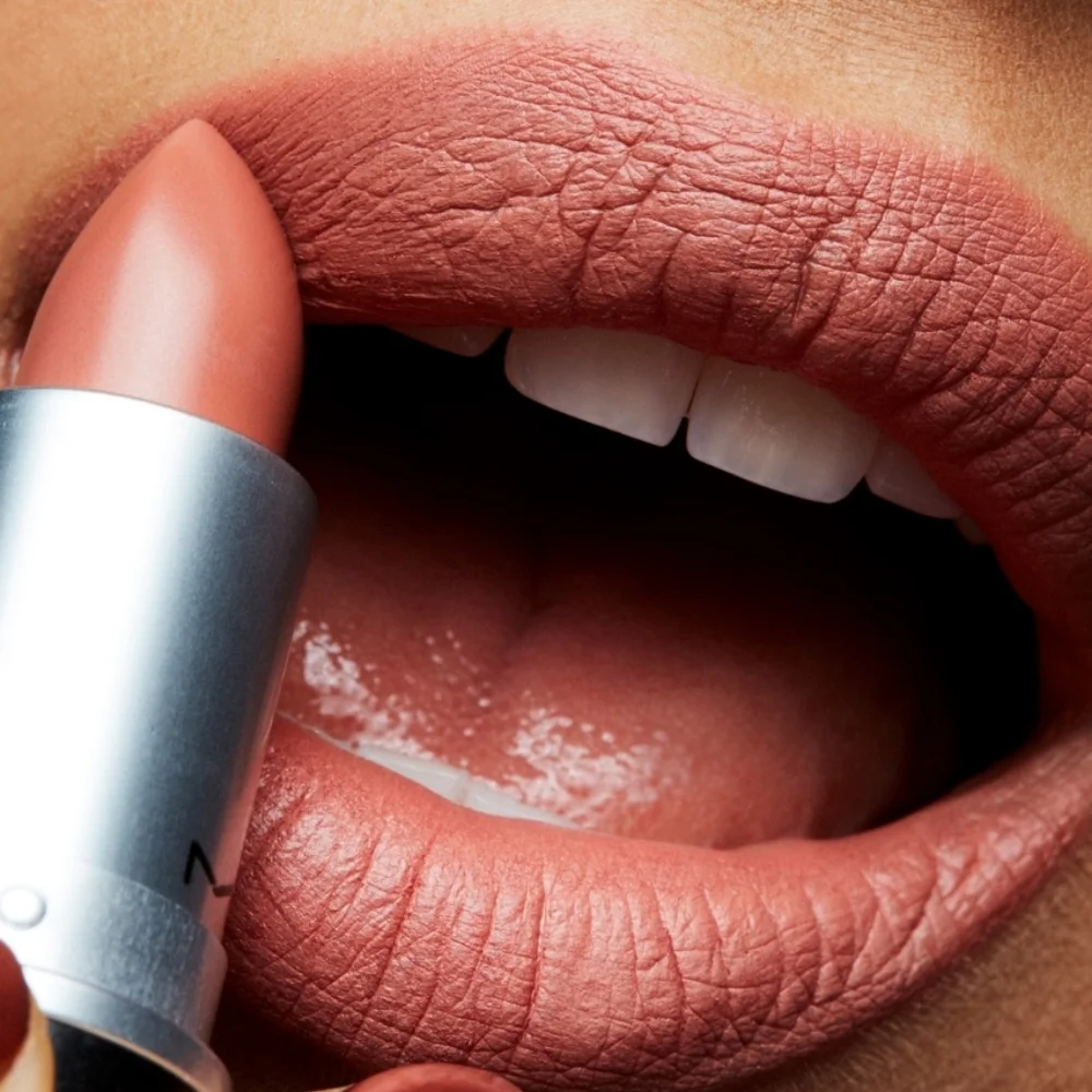 Yash | Matte Lipstick | Mac Cosmetics | Brand New in Box | Authentic - Picture 7 of 16
